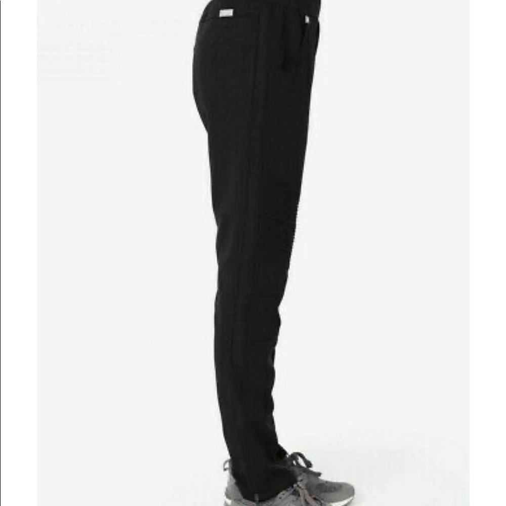 #FIGSExclusiveBottoms #figsscrubs #scrubs SOLD OUT!!